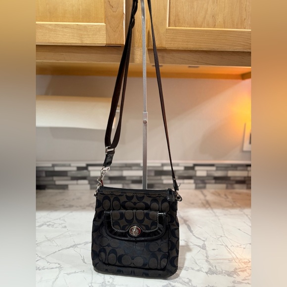 Coach Vintage Signature C Crossbody - Rehab - Picture 1 of 8
